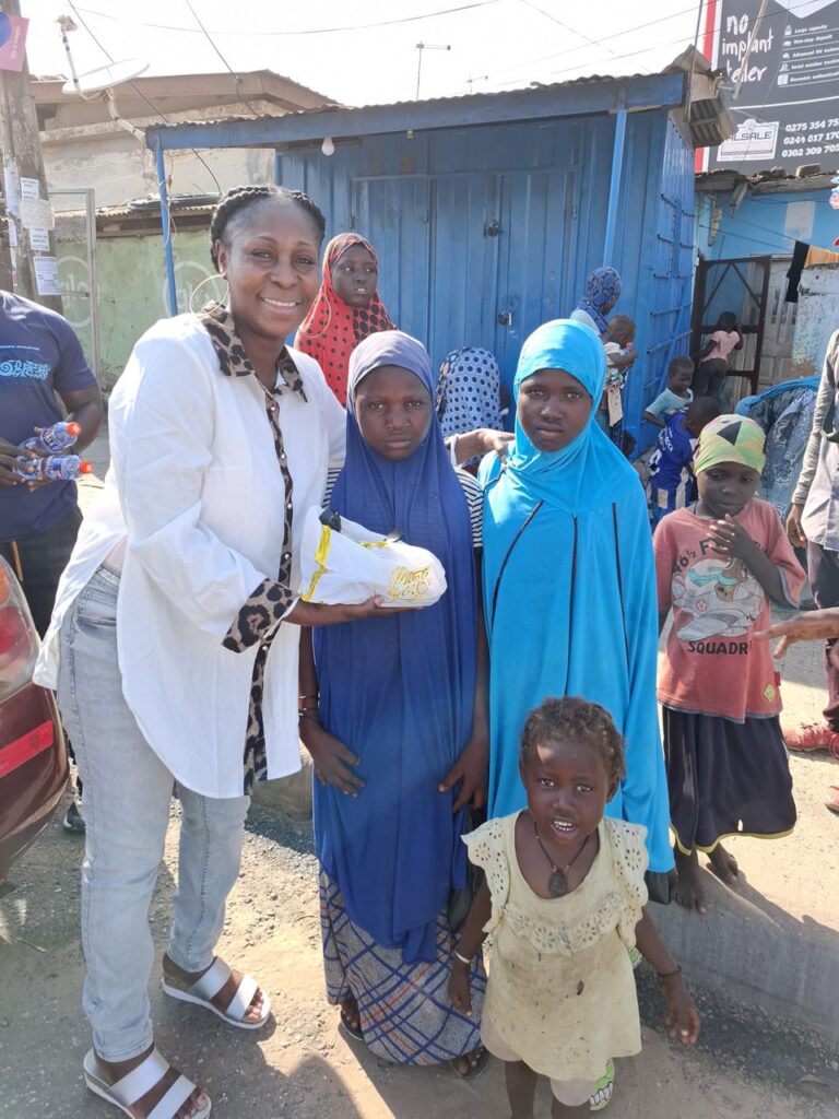 Mistress Dorcas Donates Food, Clothing, and Cash To The Less Privileged